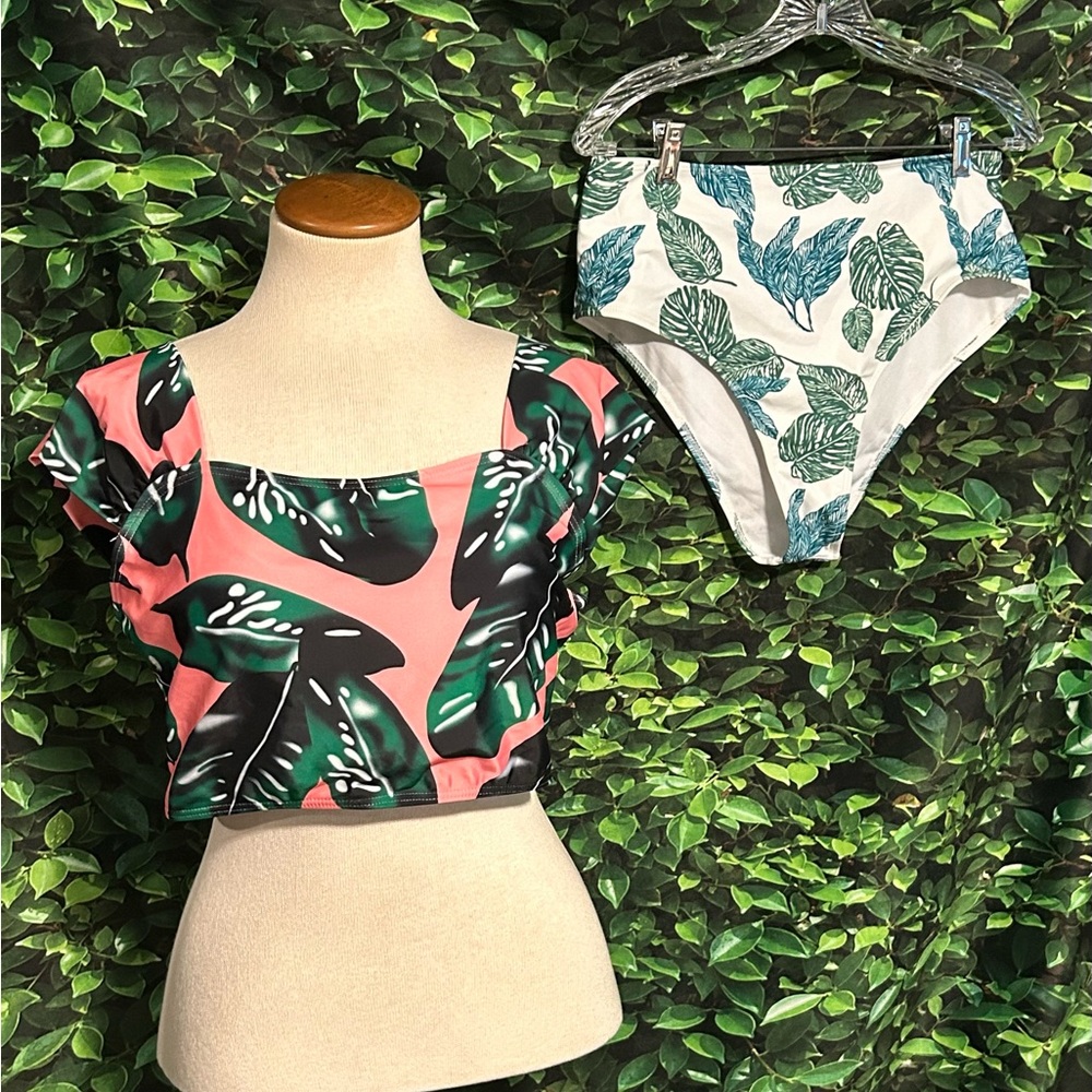 Tropical Bikini Swimsuit Floral Multicolored Pink White Green Junior XL 2 Piece